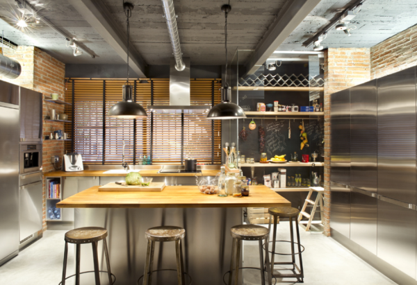 Tata letak terbuka dengan pulau dapur sentral